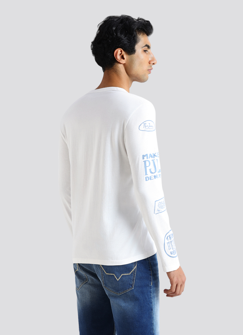 Off White Graphic Print Full Sleeve T-shirt, , large image number 2