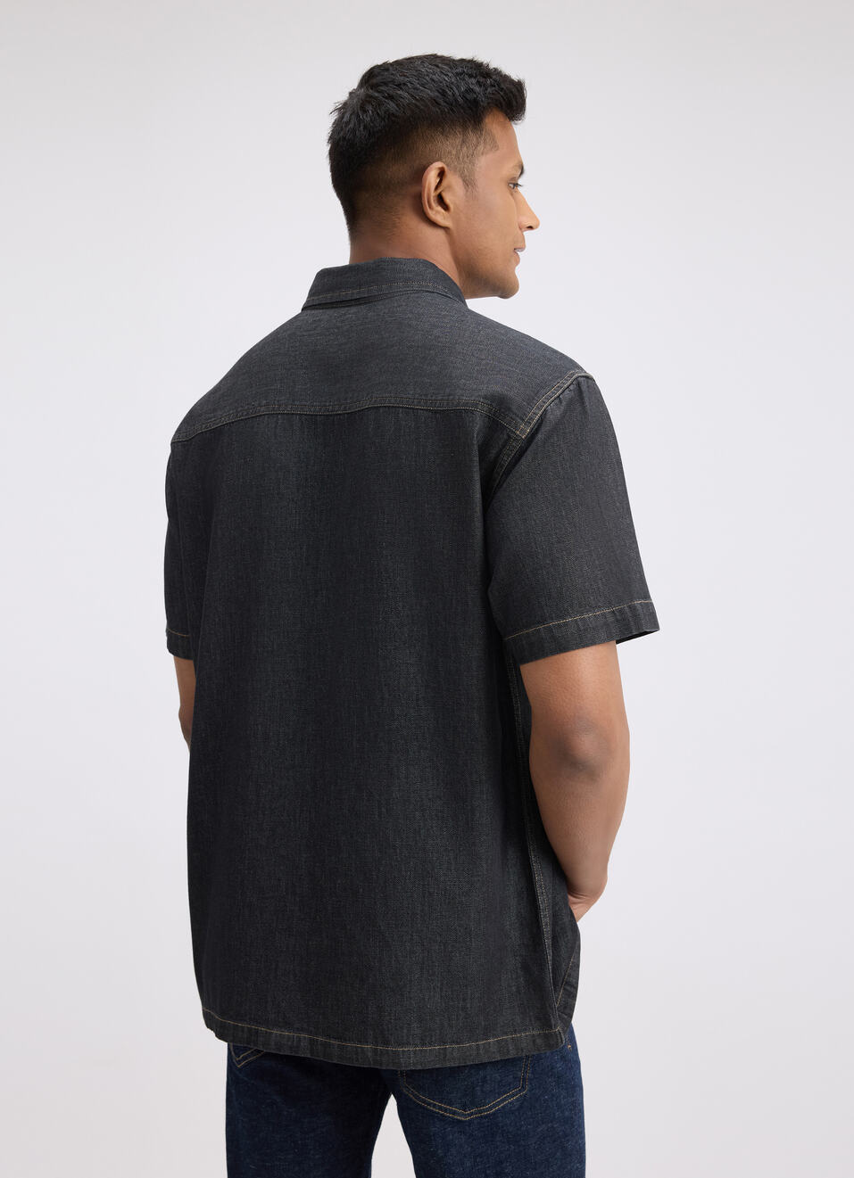Men Black Short Sleeve Oversized Denim Shirt, , large image number 2