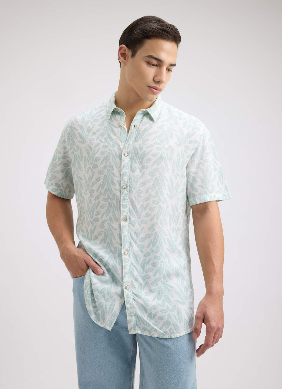 Men Blue Leaf Print Short Sleeve Linen Shirt, , large image number 1
