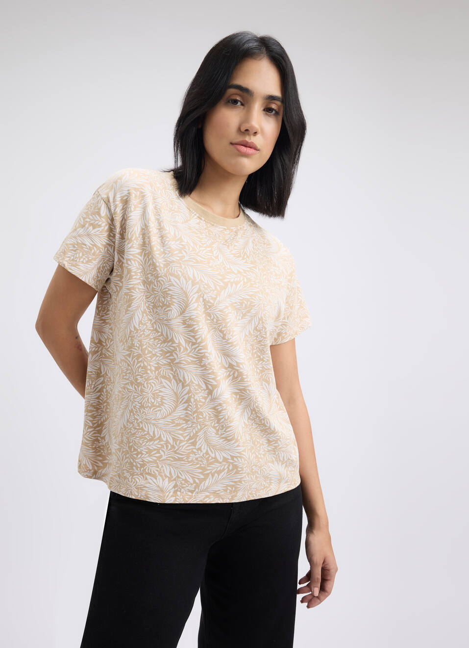 Women Beige Leaf Print Short Sleeve T-shirt, , large image number 1