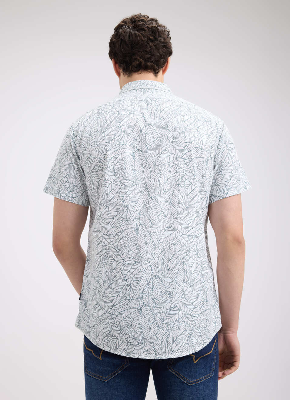 Men White Leaf Print Short Sleeve Shirt, , large image number 2