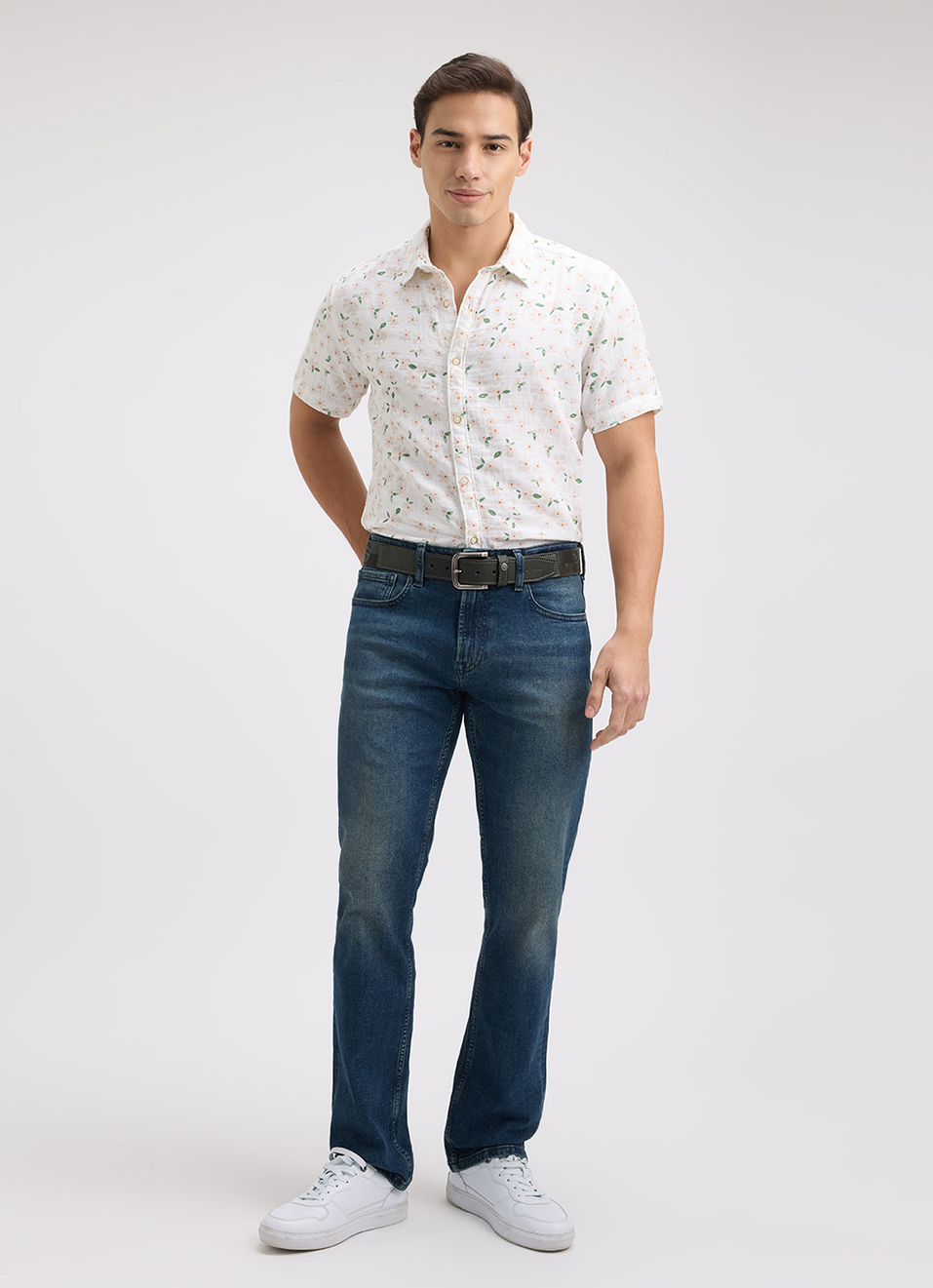 Men White Floral Print Short Sleeve Shirt, , large image number 5