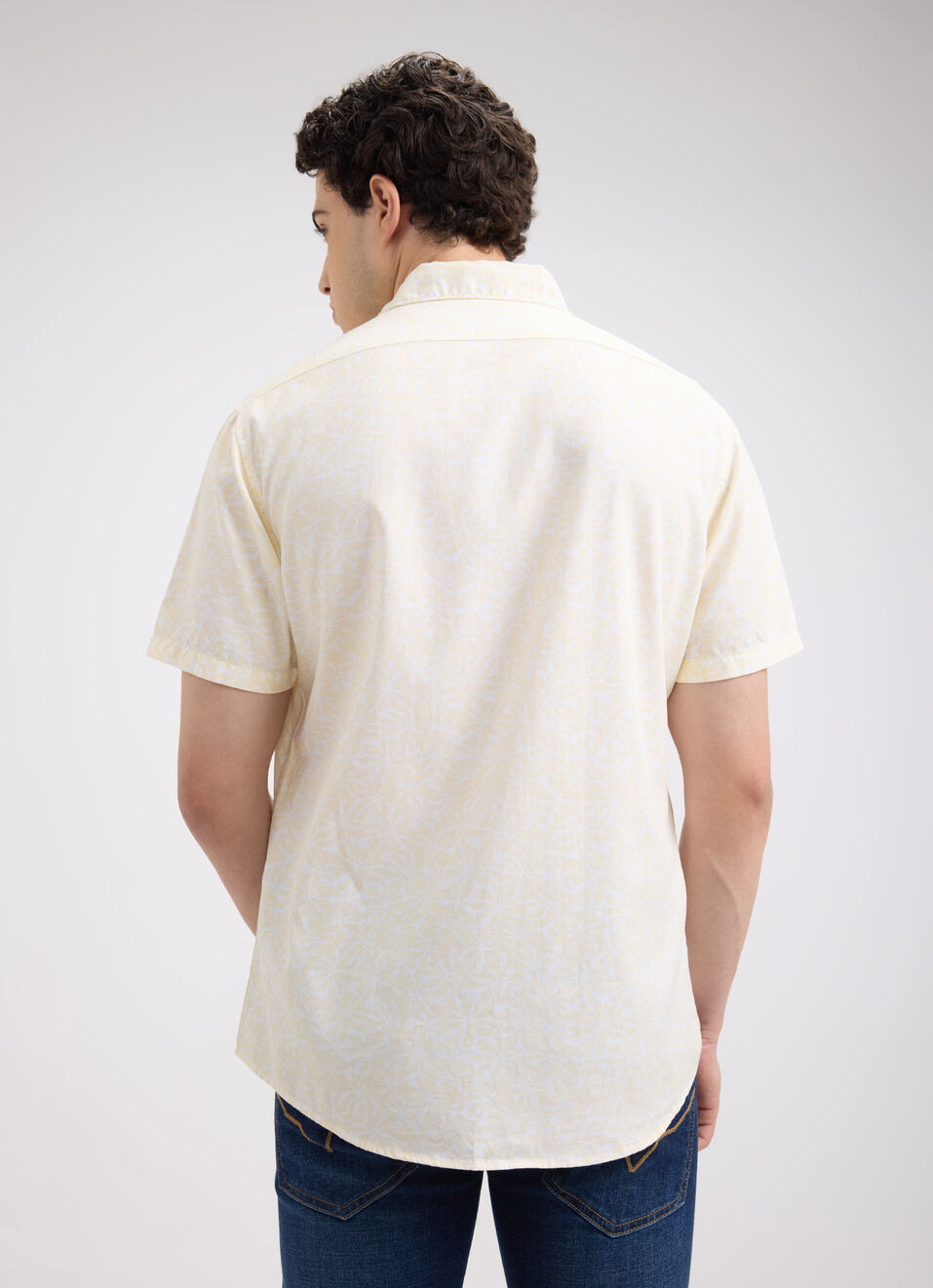 Men Yellow Floral Print Short Sleeve Shirt, , large image number 2