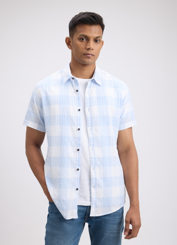 Men Blue Check Short Sleeve Shirt