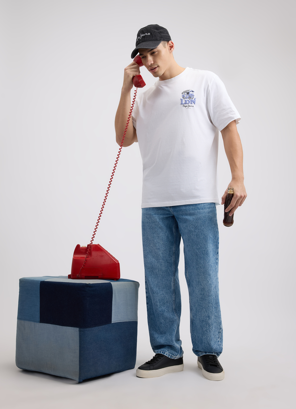 Men White Back Print Short Sleeve T-shirt, , large image number 5