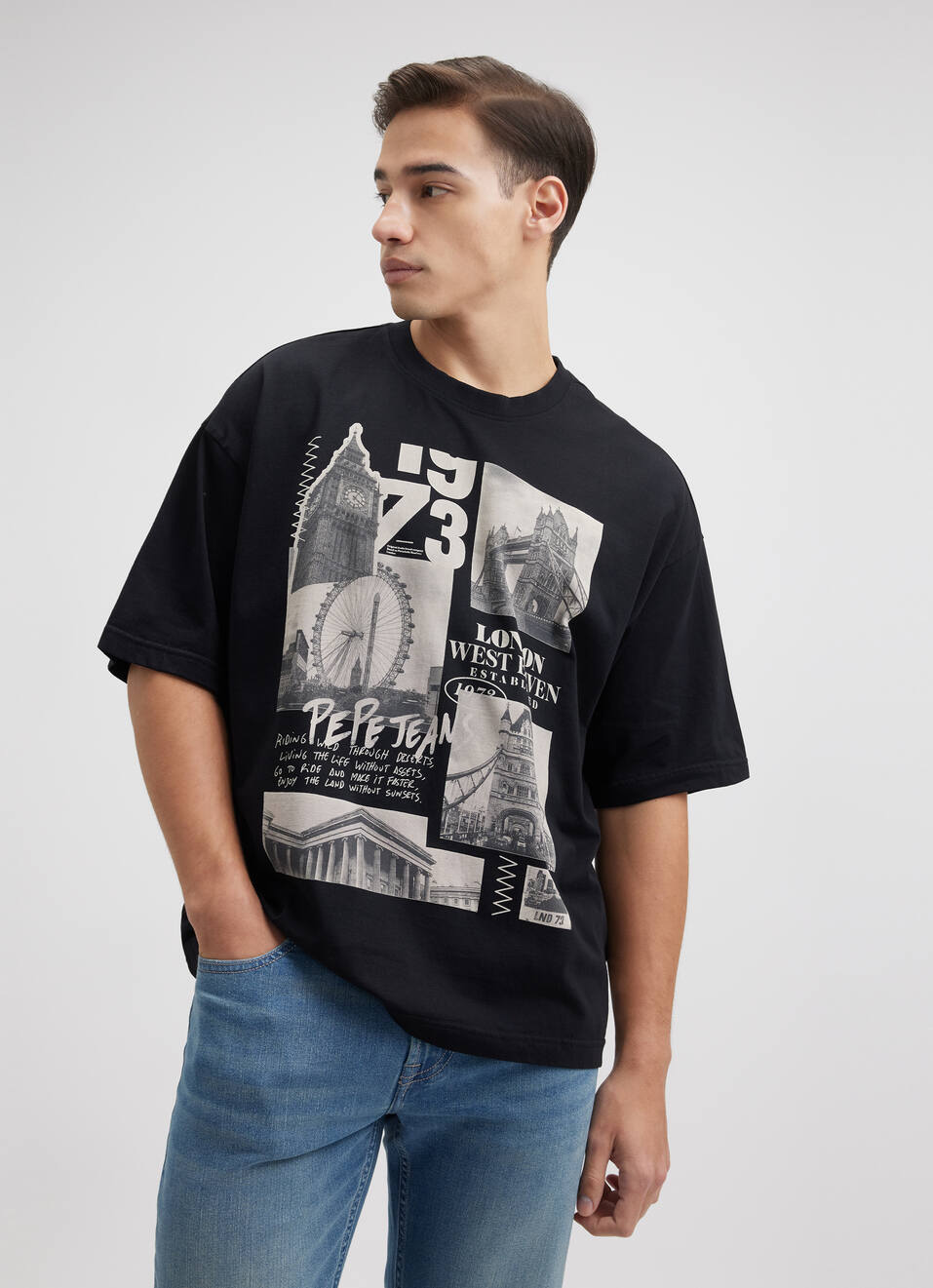 Men Black Photographic Print Short Sleeve Oversized T-shirt, , large image number 0