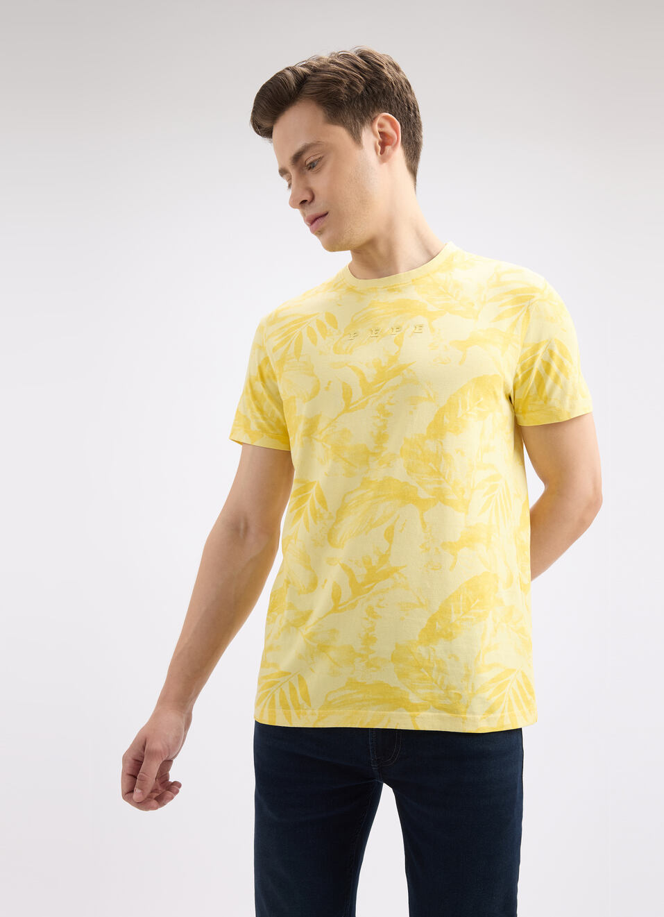 Men Yellow Graphic Print Short Sleeve T-shirt, , large image number 1