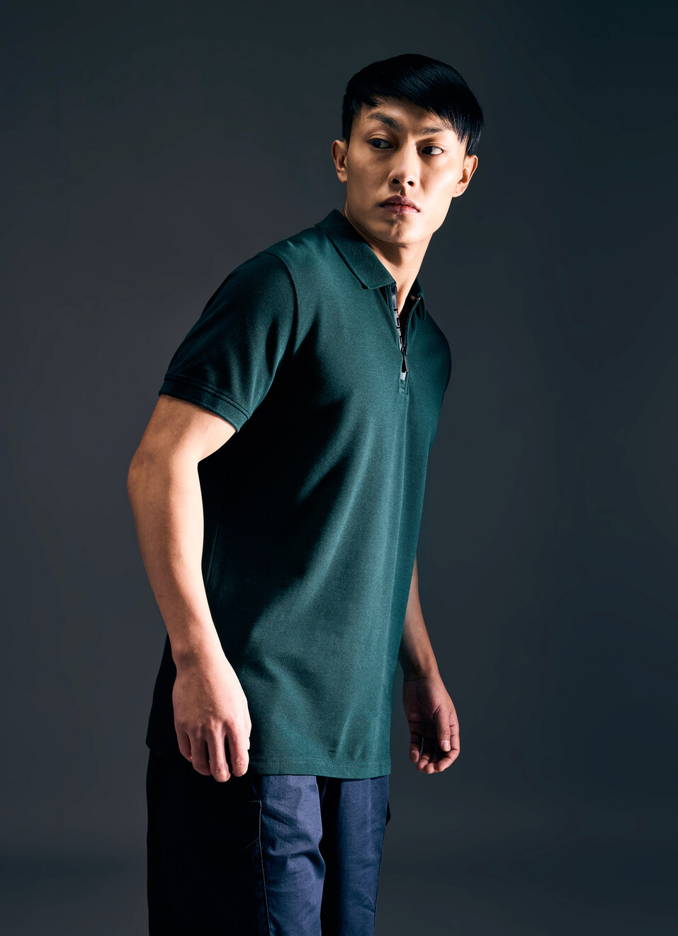 Men Green Short Sleeved Zipper Stretch Polo, , large image number 3