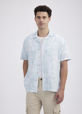 Men Blue Resort Collar Abstract Print Short Sleeve Shirt