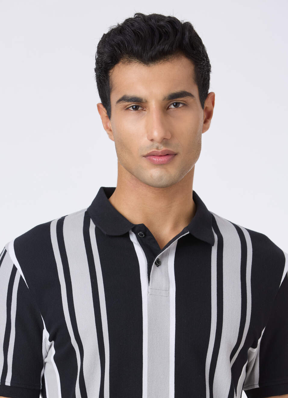 Men Black Vertical Stripe Polo, , large image number 4