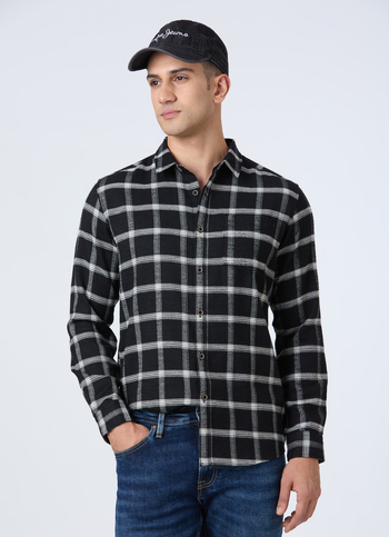 Men Black Check Full Sleeve Shirt