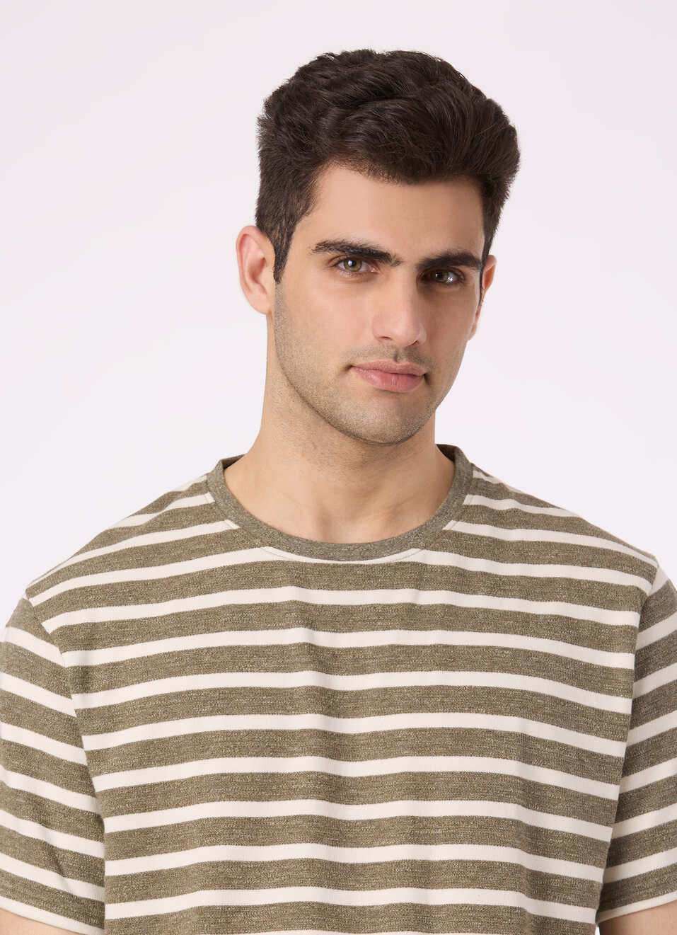 Men Green Horizontal Stripe Relaxed Fit T-shirt, , large image number 4