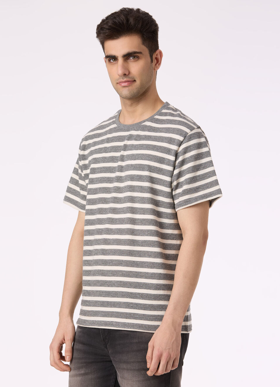 Men Grey Horizontal Stripe Relaxed Fit T-shirt, , large image number 3