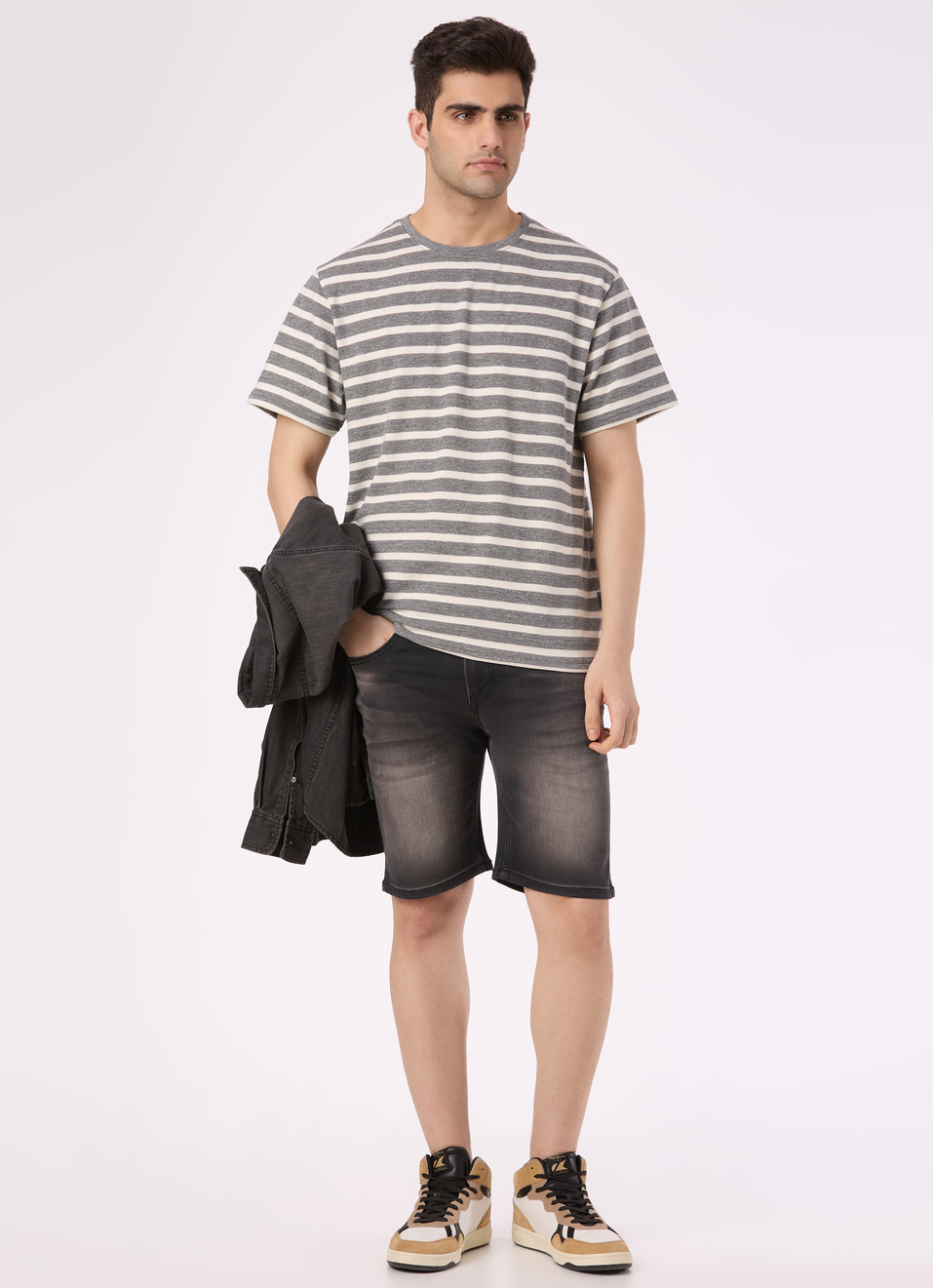 Men Grey Horizontal Stripe Relaxed Fit T-shirt, , large image number 5