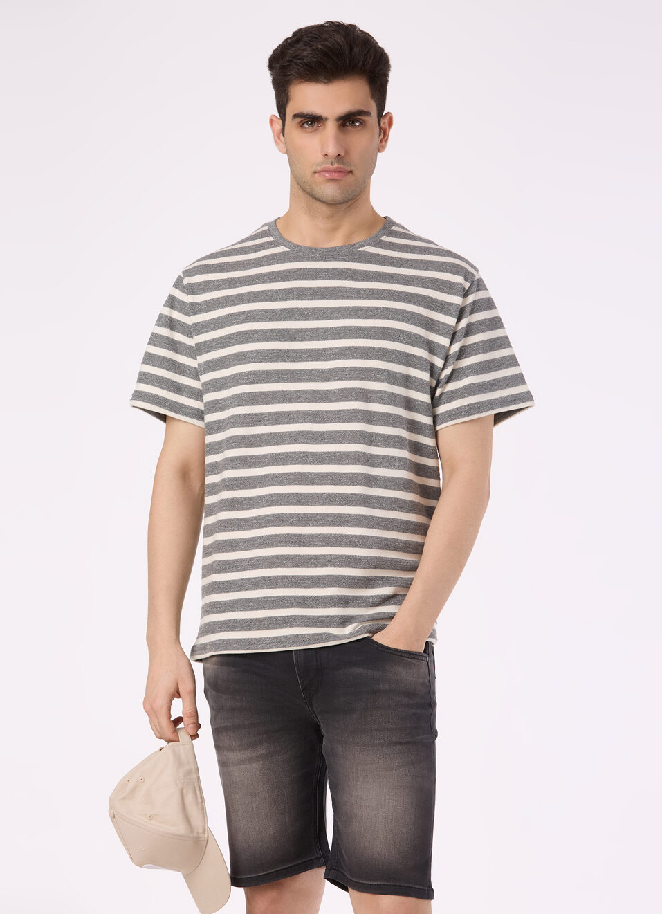 Men Grey Horizontal Stripe Relaxed Fit T-shirt, , large image number 0