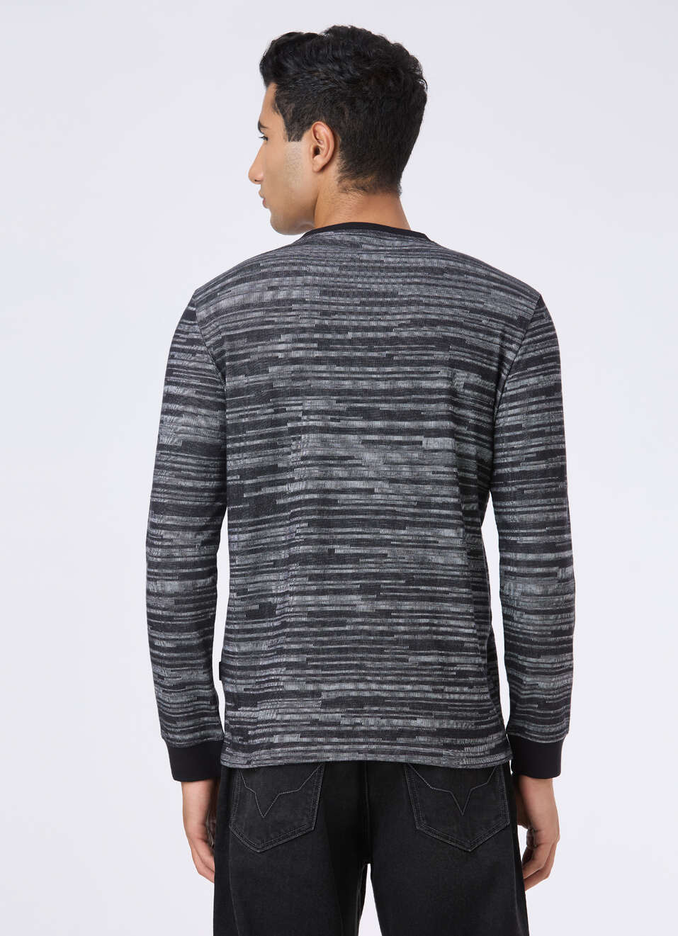 Men Black Jacquard Stripe Slim Fit T-shirt, , large image number 2