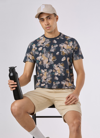 Men Black All Over Floral Print Crew Neck T-shirt