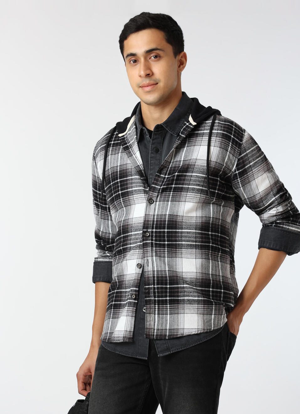 Men Black Regular Fit Checked Hooded Shirt, , large image number 0