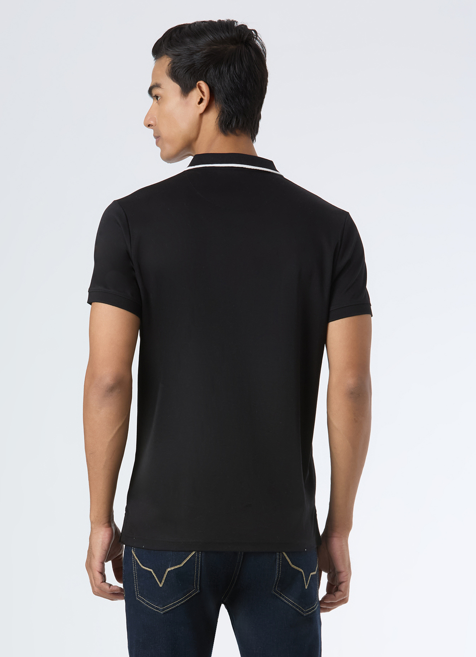 Men Black Solid Contrast Collar Tipping Polo, , large image number 2