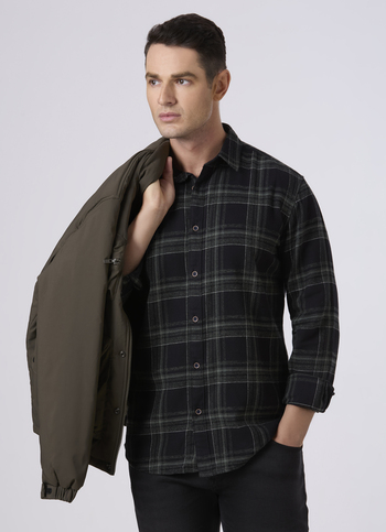 Men Black Checked Regular Fit Casual Shirt