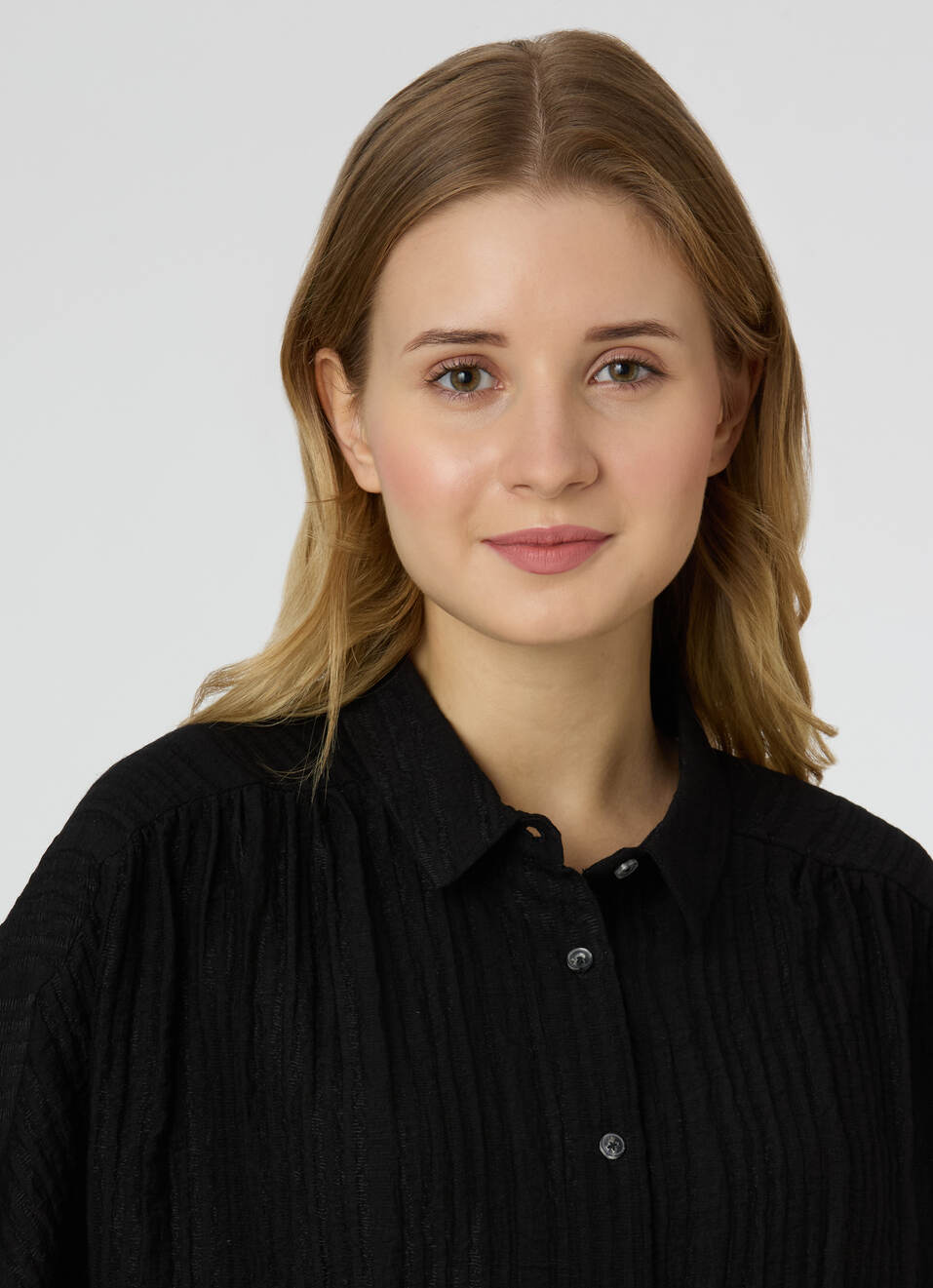 Women Black Textured Short Sleeve Regular Fit Shirt, , large image number 4