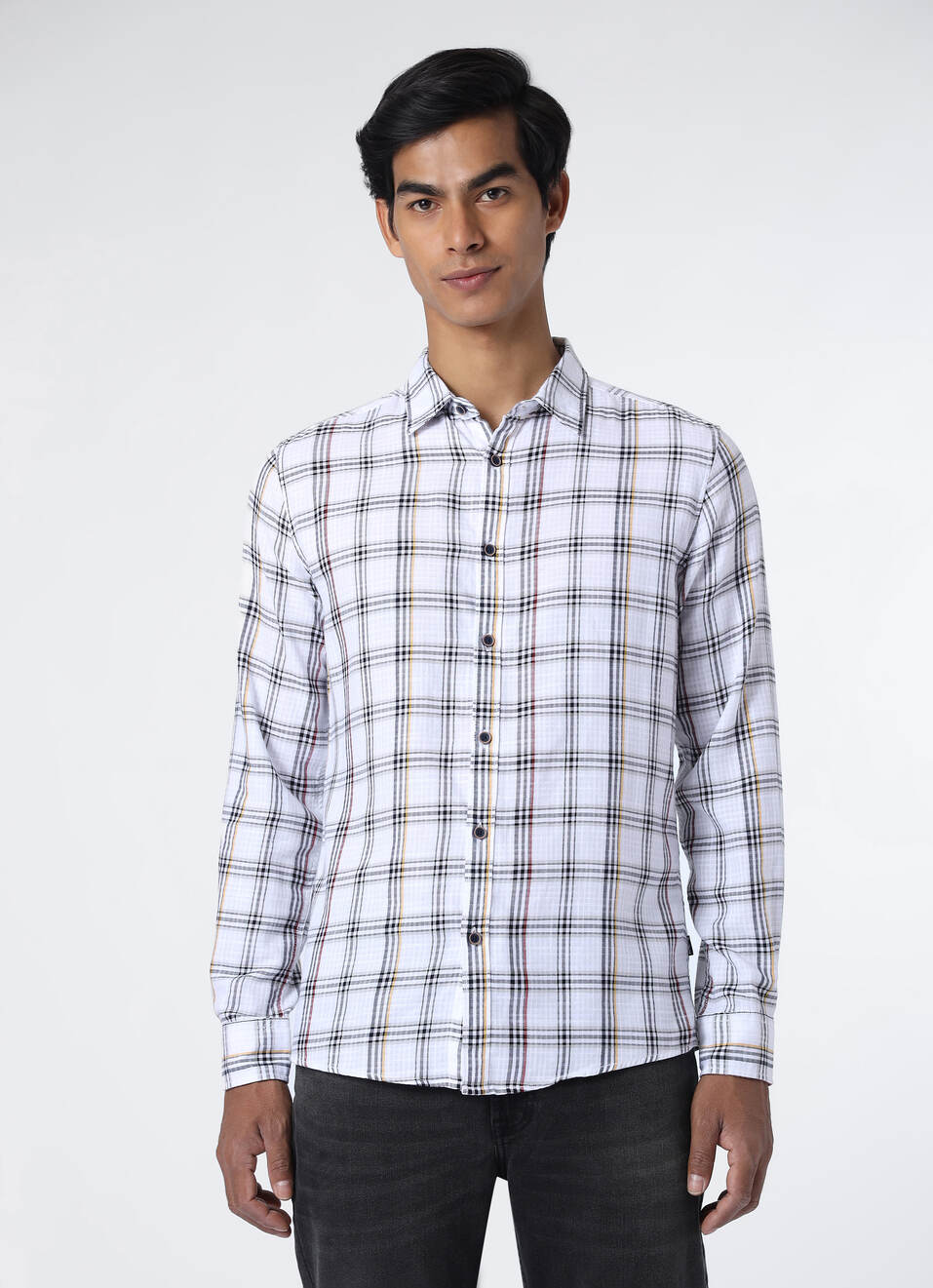 Men White Regular Fit Checked Casual Shirt, , large image number 1