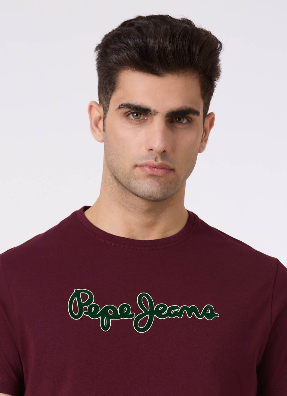 Men Burgundy Logo Print Short Sleeve Slim Fit T-shirt, , large image number 4