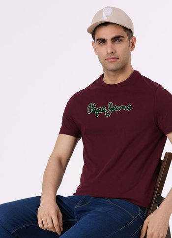 Men Burgundy Logo Print Short Sleeve Slim Fit T-shirt