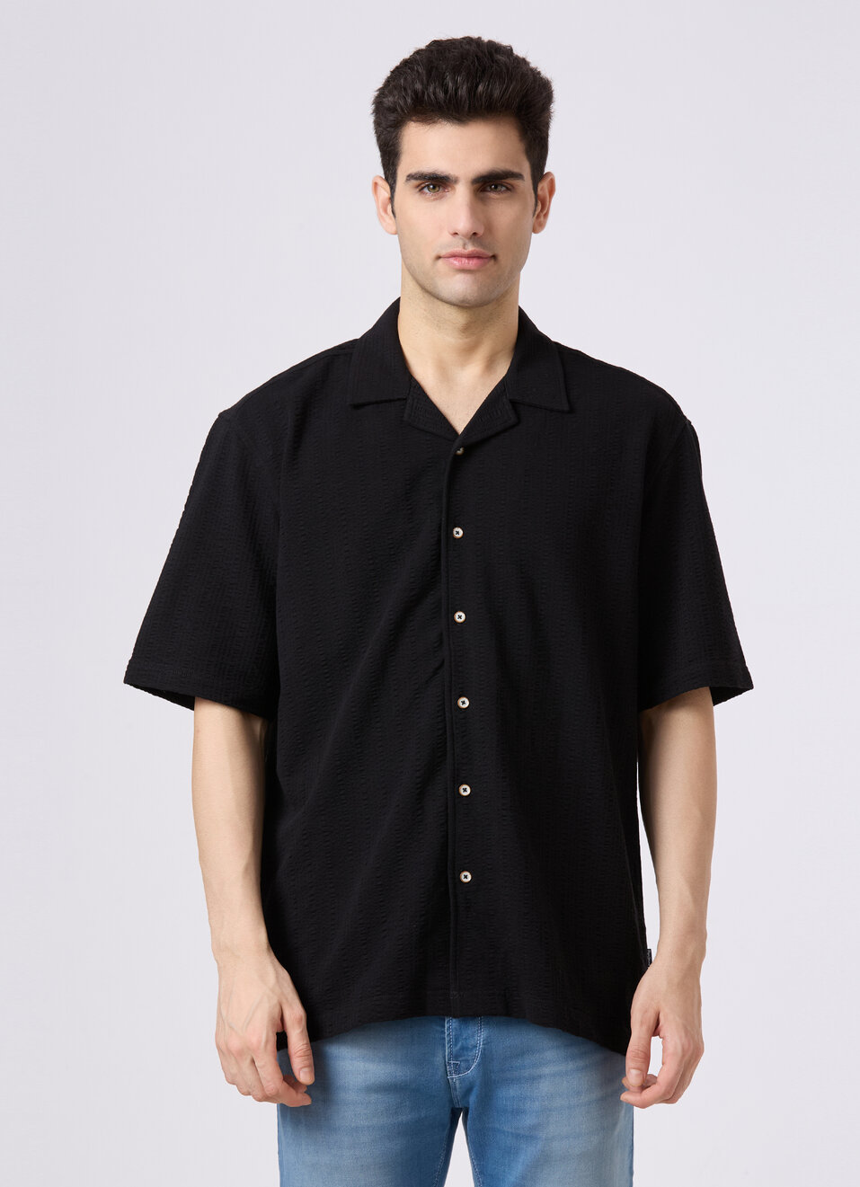 Men Black Cuban Collar Short Sleeve Relaxed Fit Shirt, , large image number 1