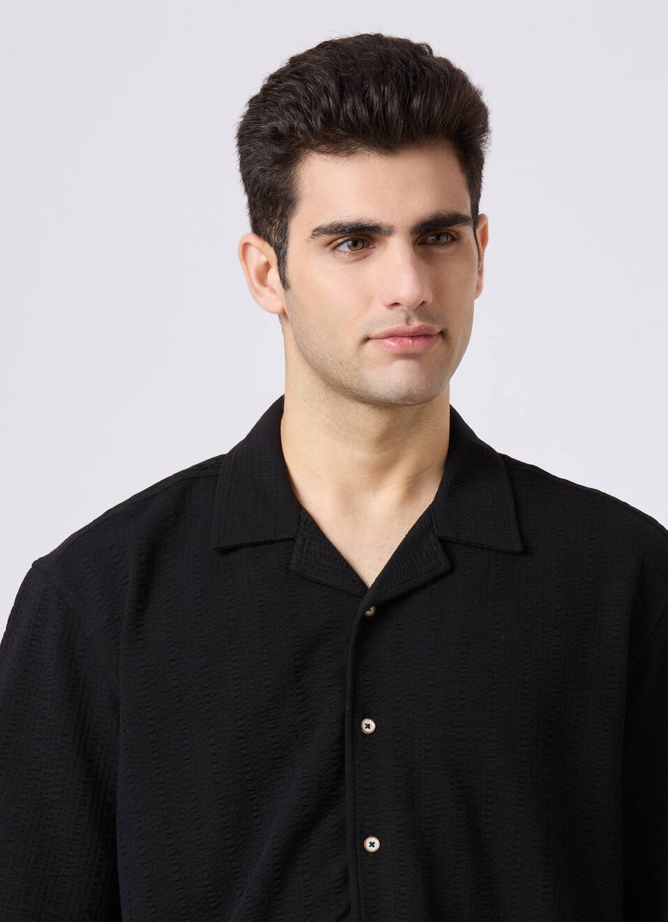 Men Black Cuban Collar Short Sleeve Relaxed Fit Shirt, , large image number 4