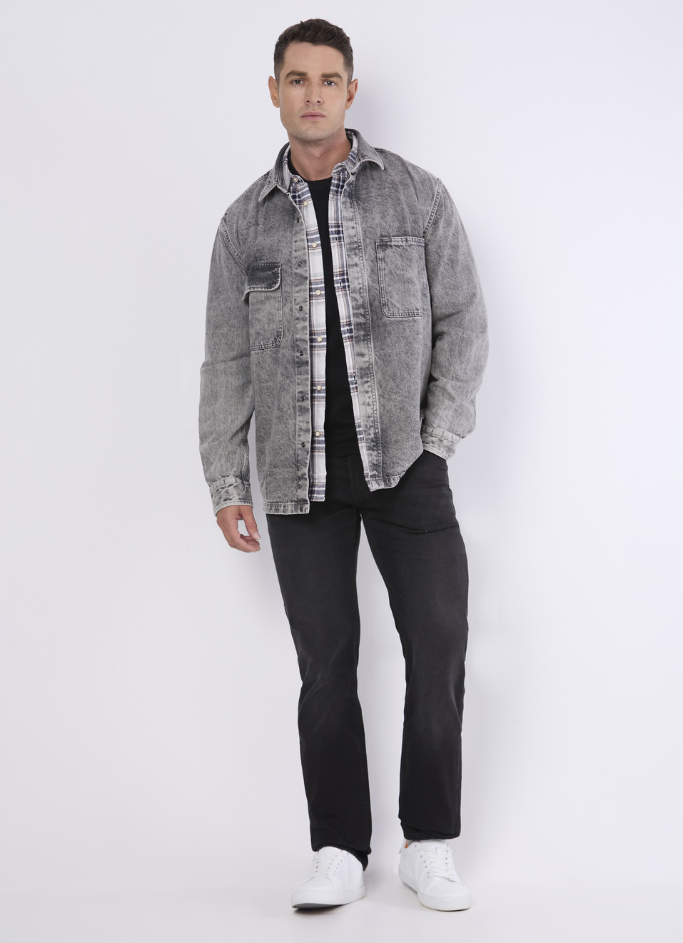 Men Grey Oversized Utility Pockets Denim Shirt, , large image number 5