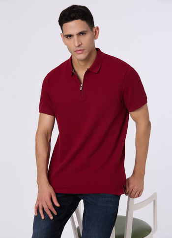 Men Merlot Red With Zip Placket Polo