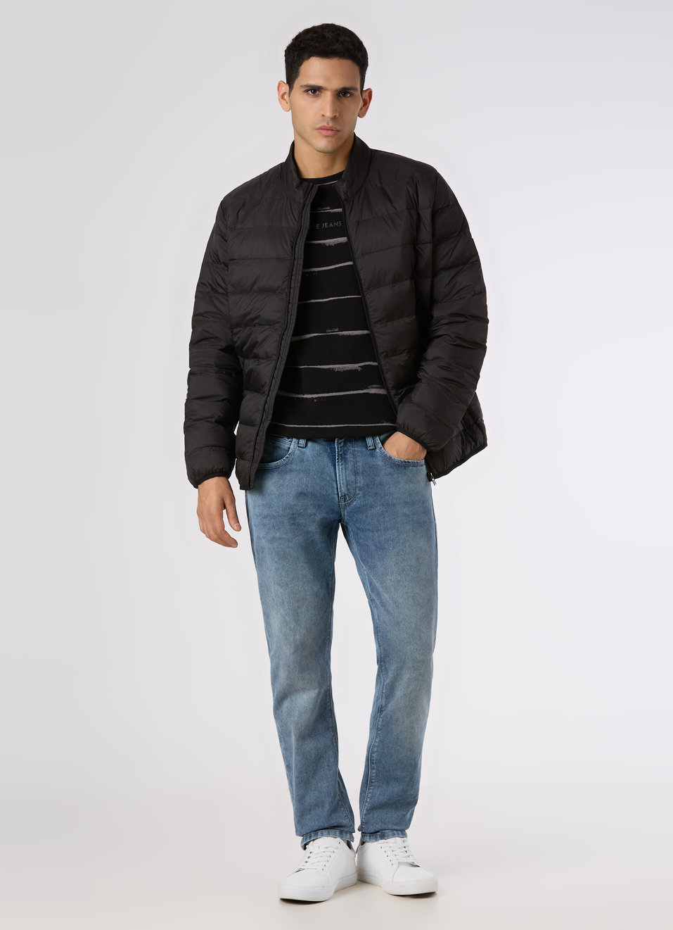 Men Black Quilted Puffer Jacket, , large image number 5