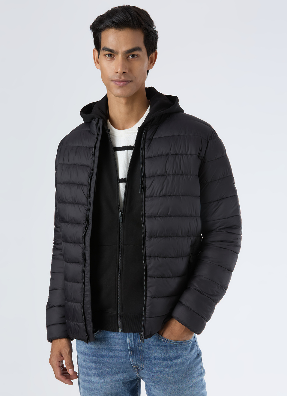 Men Black Lightweight Quilted Puffer Jacket, , large image number 0