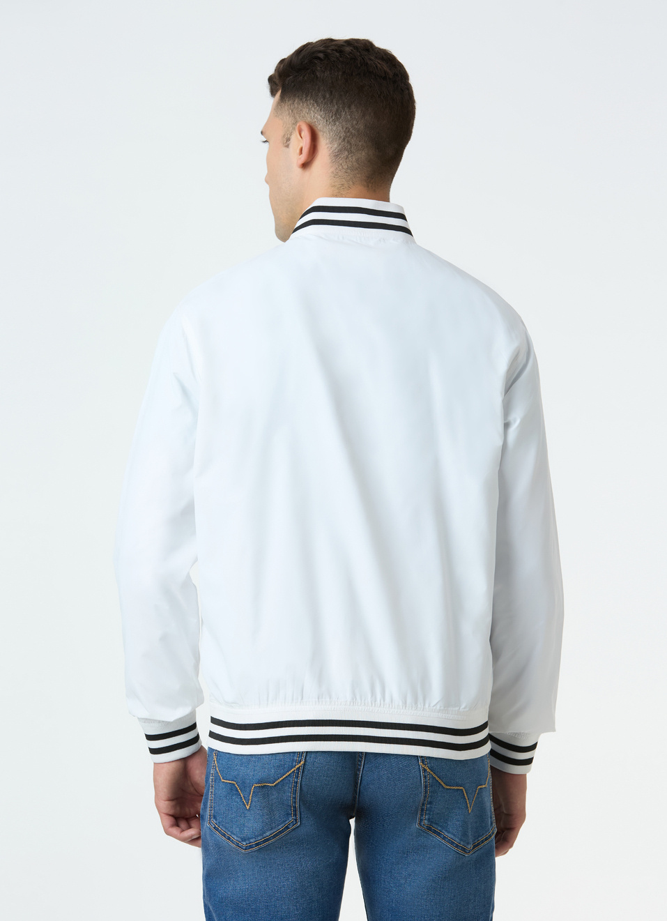 Men White Full Sleeve Lightweight Jacket, , large image number 2