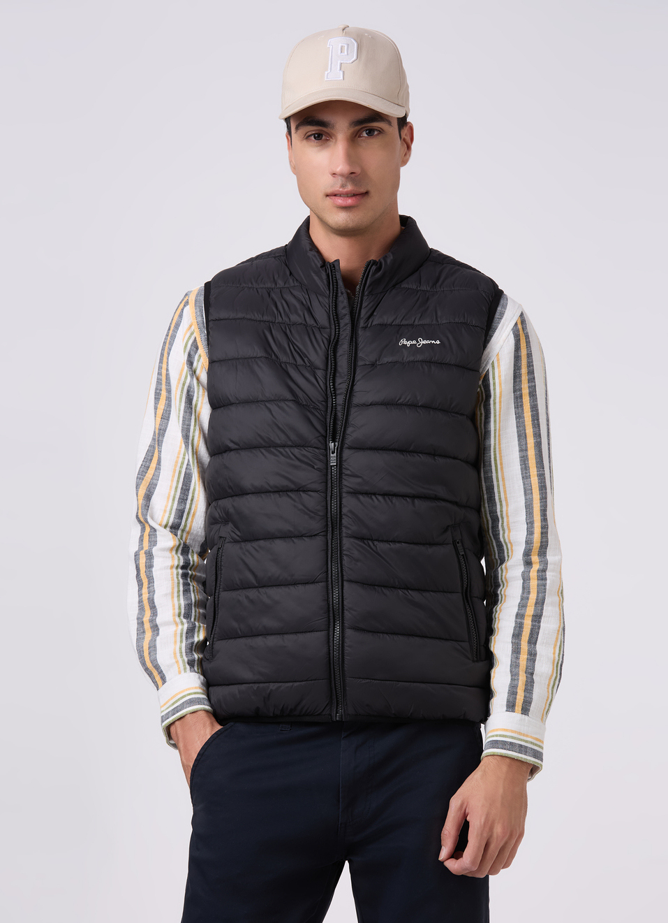 Men Black Sleeveless Quilted Gilet, , large image number 0