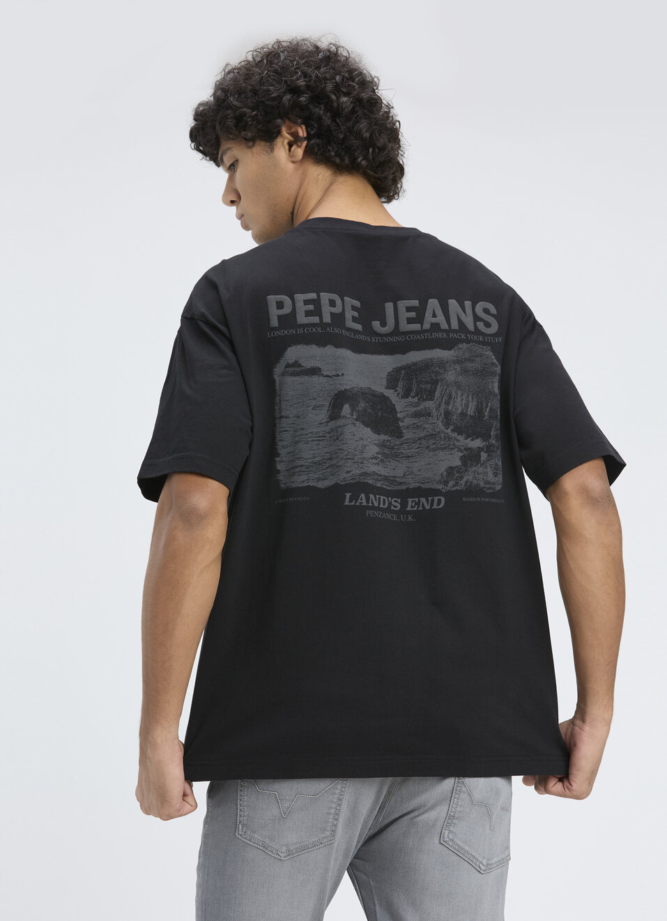 Men Black Oversized Back Graphic Print T-shirt, , large image number 0