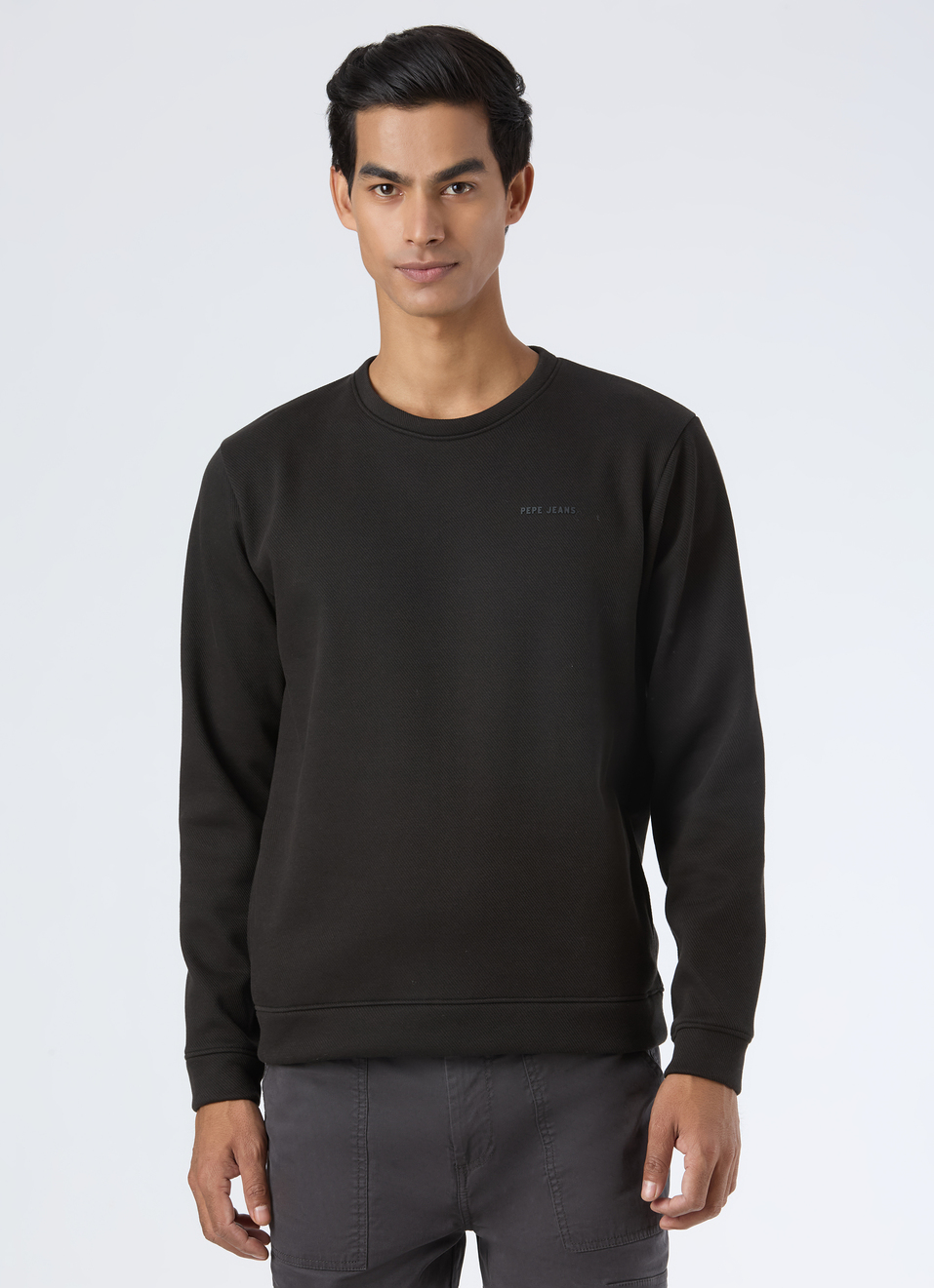 Men Black Solid Crew Neck Sweatshirt, , large image number 1