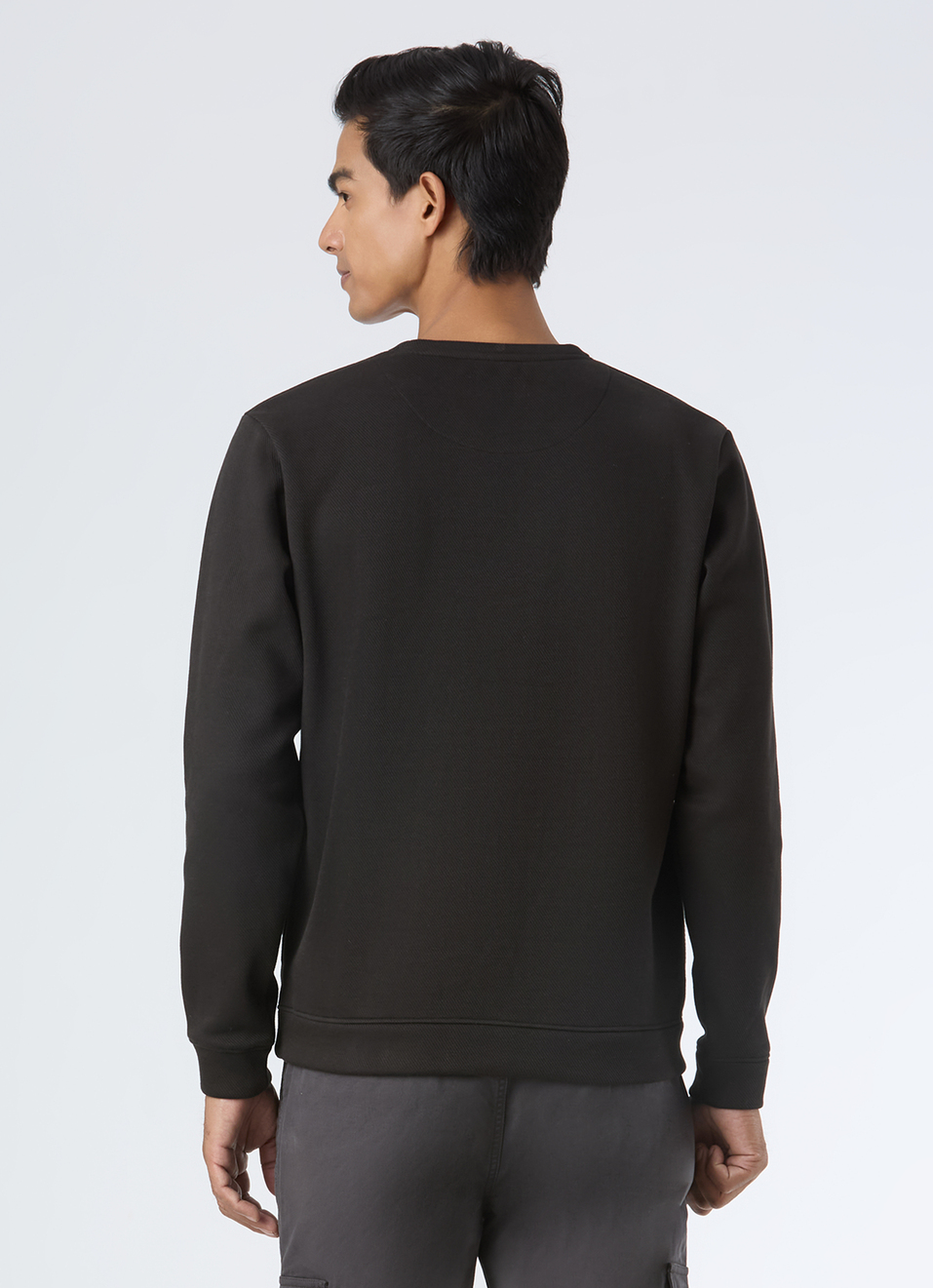 Men Black Solid Crew Neck Sweatshirt, , large image number 2