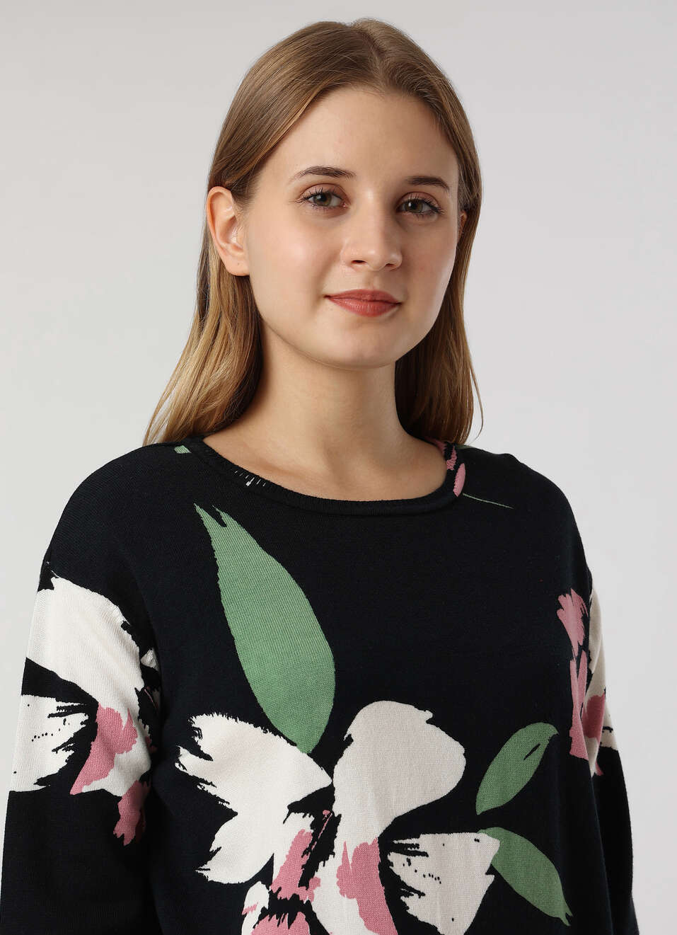 Women Black Floral Print Flat Knit, , large image number 4