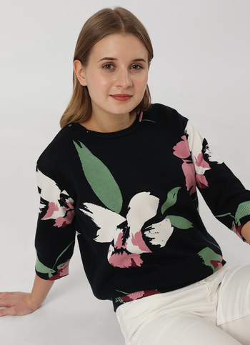 Women Black Floral Print Flat Knit