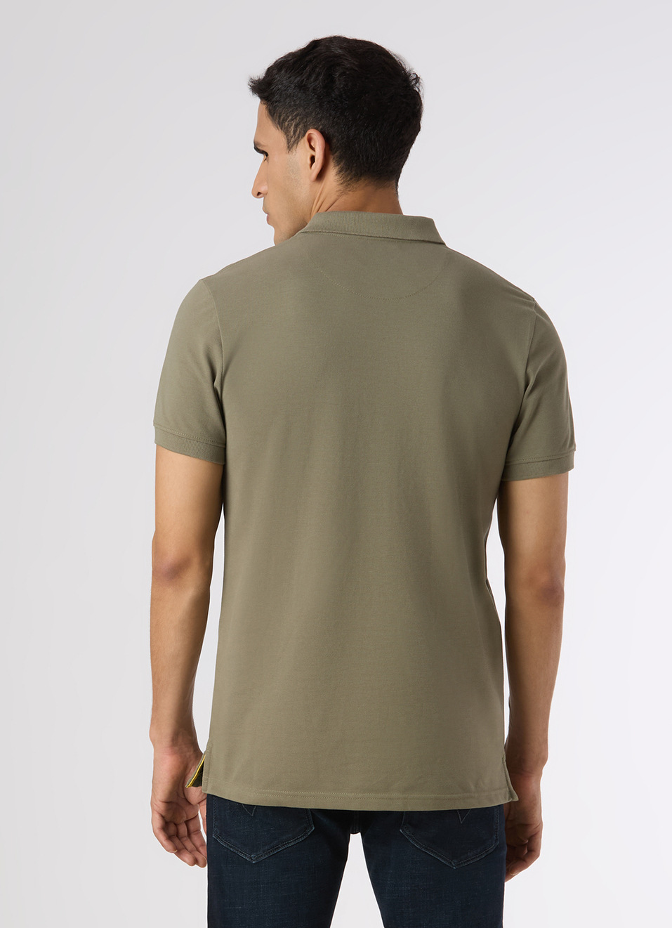 Men Olive Green Regular Fit Solid Polo, , large image number 2