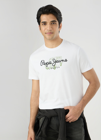 Men White Slim Graphic T-shirt