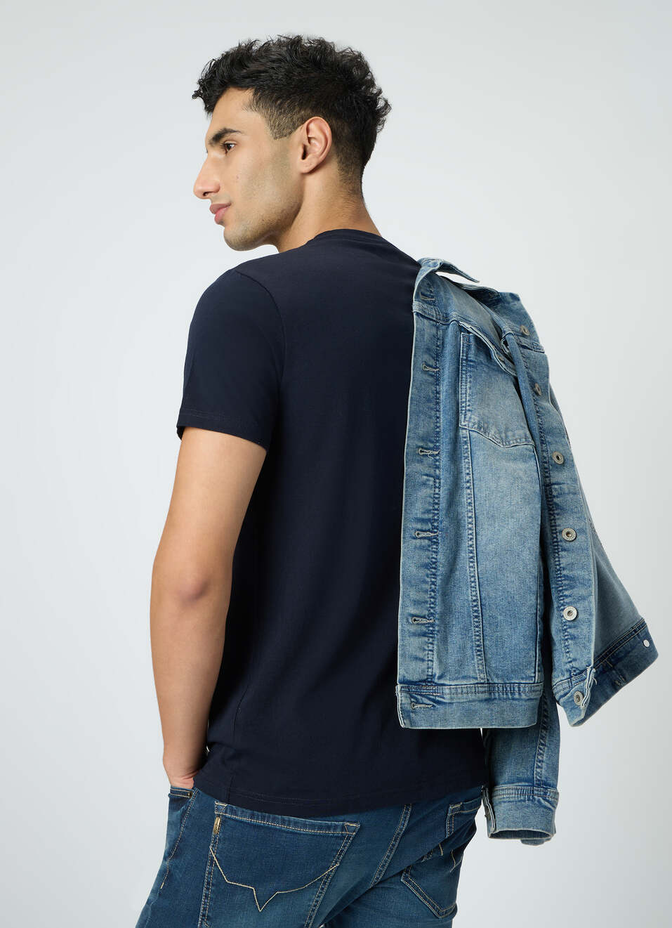 Men Navy Graphic Slim Fit T-shirt, , large image number 2