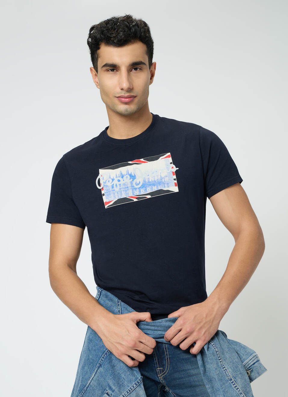 Men Navy Graphic Slim Fit T-shirt, , large image number 0