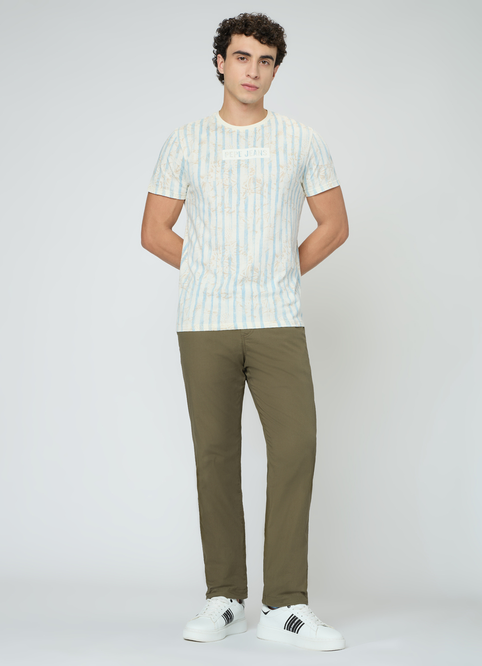 Men Off White Printed Slim Fit T-shirt, , large image number 5