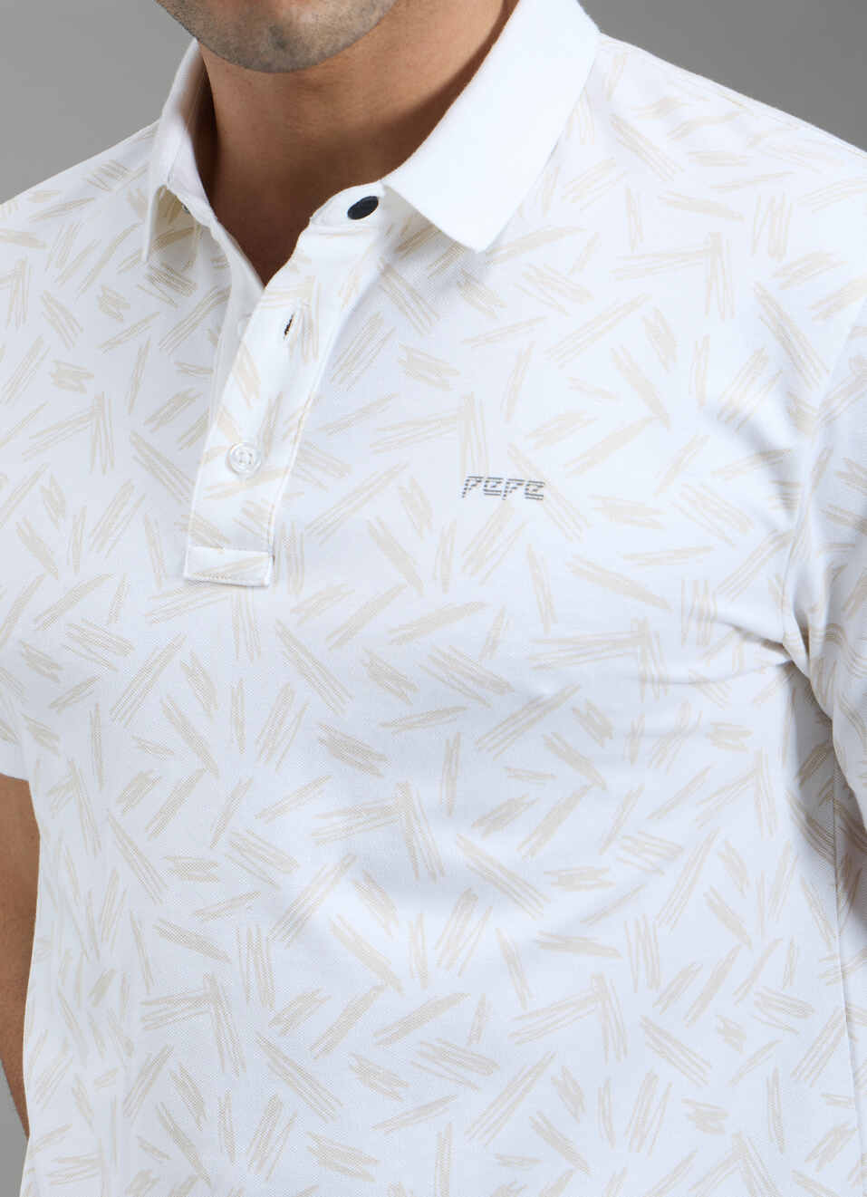 Men Off White Abstract Print Polo Collar T-shirt, , large image number 5