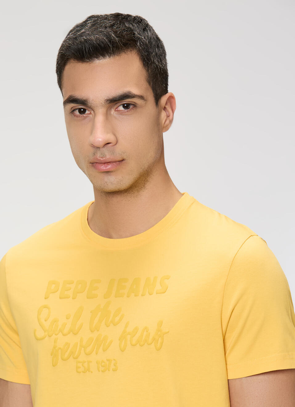 Men Yellow Slim Graphic T-shirt, , large image number 4