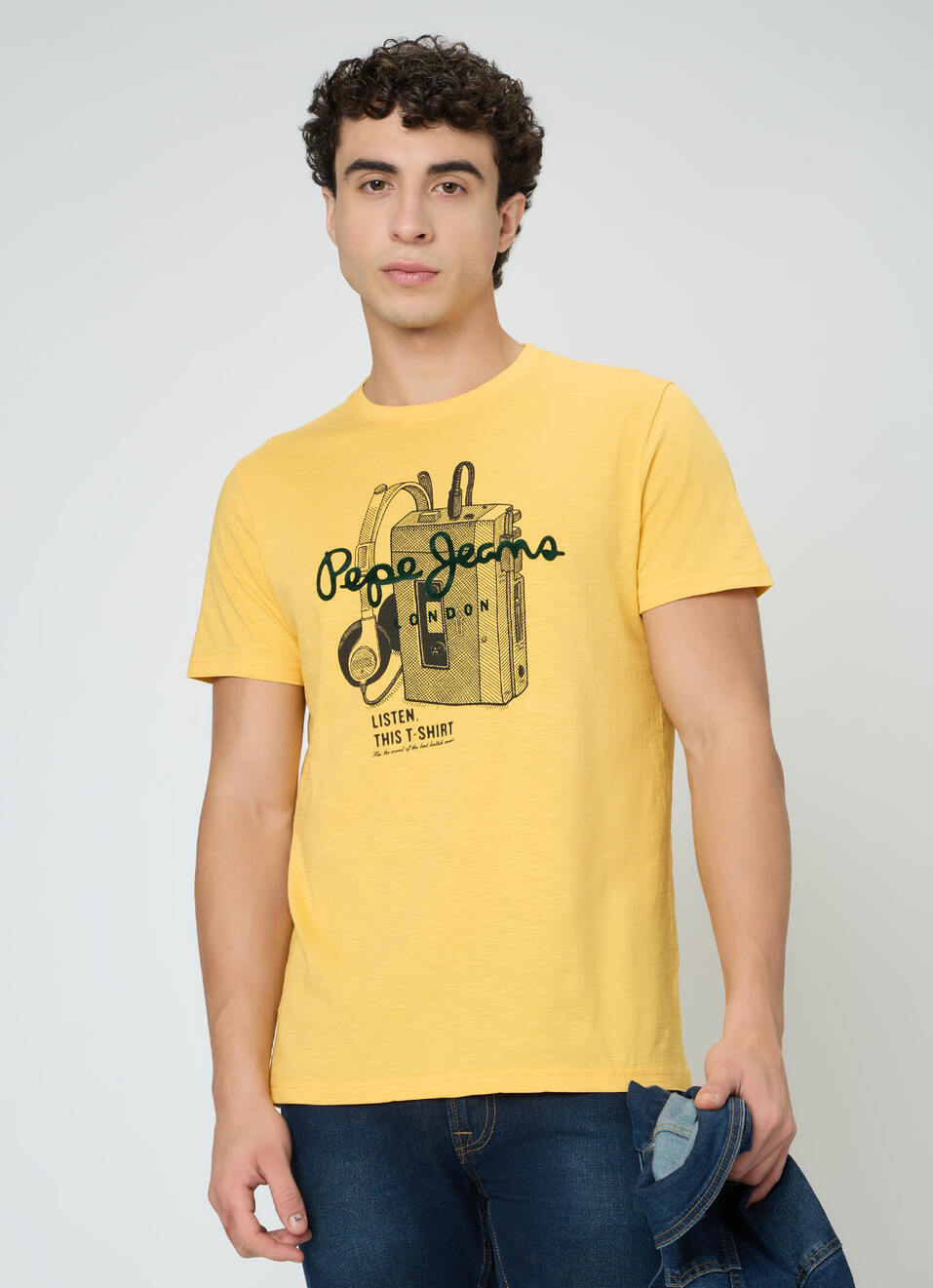 Men Yellow Graphic Print Slim Fit T-shirt, , large image number 0