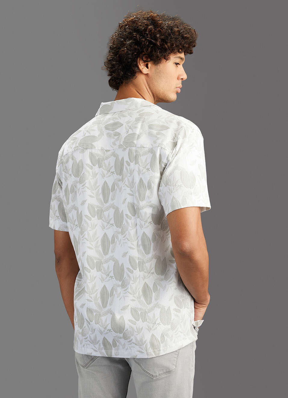 Men Olive Printed Relaxed Fit Resort Collar Shirt, , large image number 6